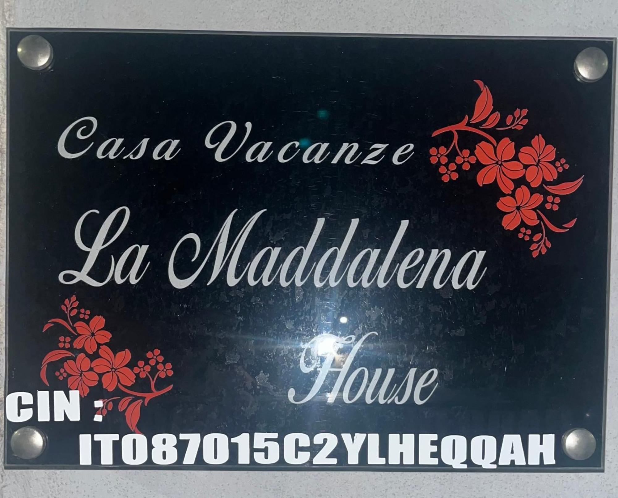 Appartamento La Maddalena House Aeroporto di Catania Fontana Rossa Esterno foto